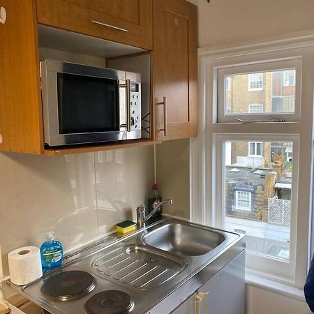 F14- Single Studio Shared Shower/Toilet Near Paddington London Bagian luar foto