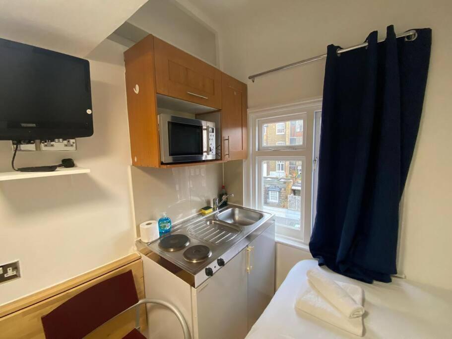 F14- Single Studio Shared Shower/Toilet Near Paddington London Bagian luar foto