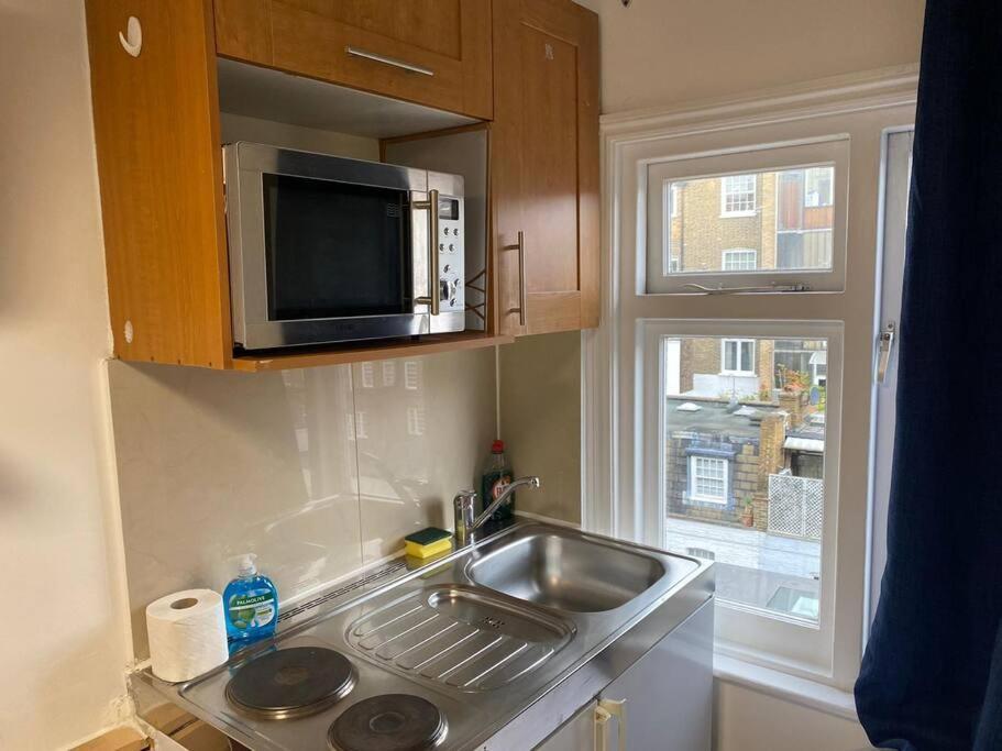 F14- Single Studio Shared Shower/Toilet Near Paddington London Bagian luar foto